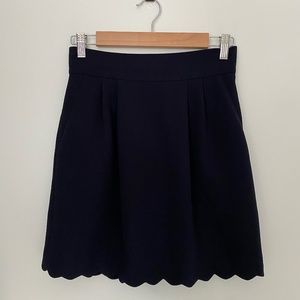 Club Monaco Navy Crepe Scallop Skirt with Pockets Size 4